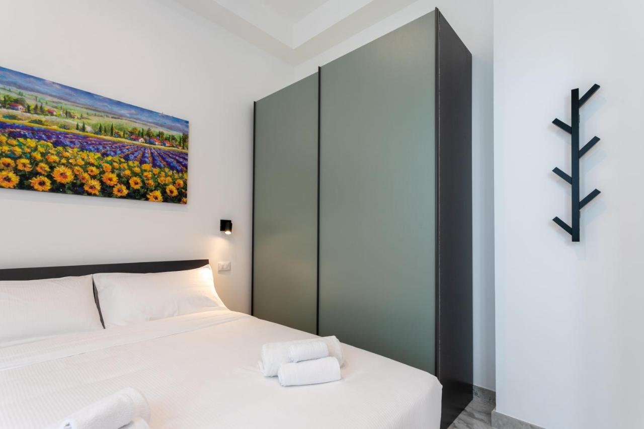 Luna Homes - Bilocale In Mac Mahon Milán Exterior foto